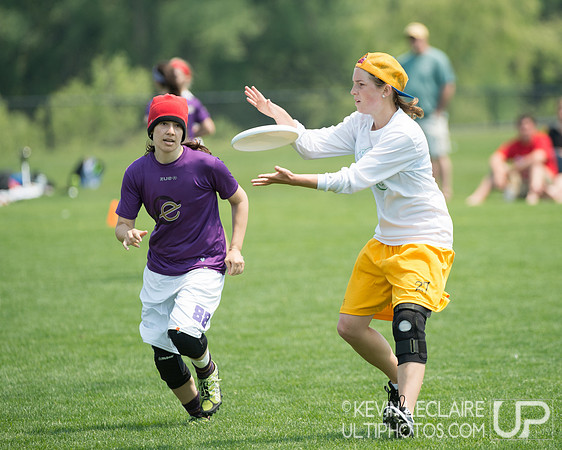 2012 USAU D-I College Championships Saturday Action
