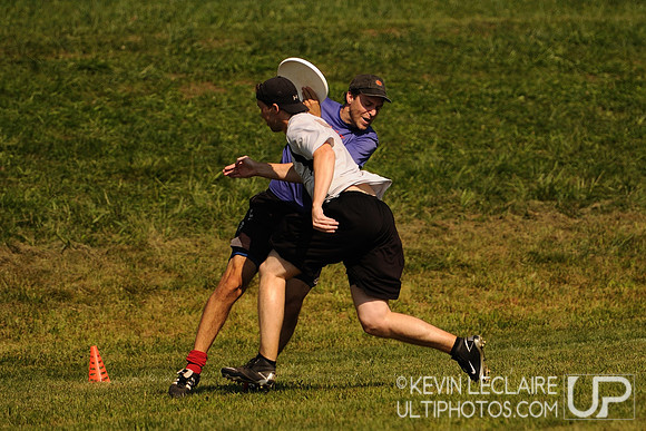 Sunday Elite Mixed Playoffs action -- Chesapeake Open 2010