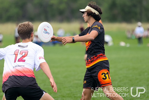 Day 2 of USA Ultimate Youth Club Championships