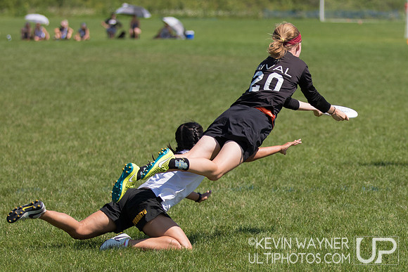 Sunday Play – Select Flight Invite 2017