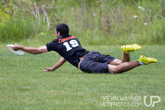 Sunday Play – Select Flight Invite 2017