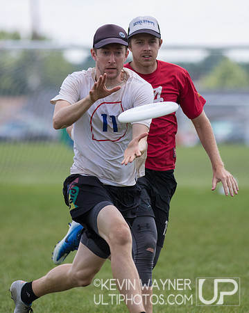 Sunday Play – Select Flight Invite 2017