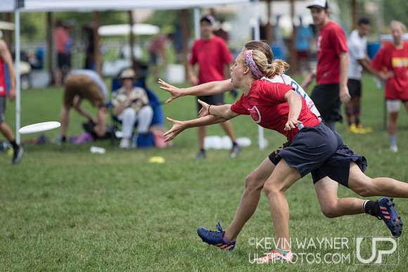 Sunday Play – Select Flight Invite 2017