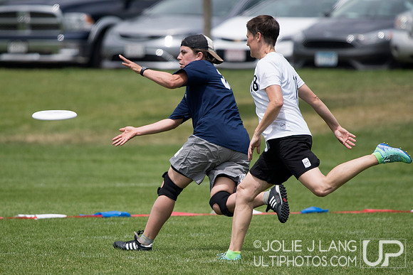 Women's Grand Masters Final - USAU Masters Championships 2017