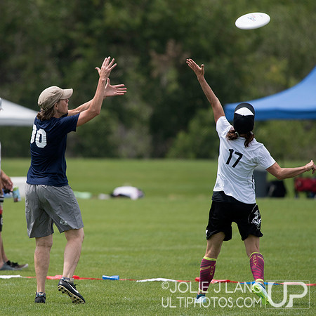 Women's Grand Masters Final - USAU Masters Championships 2017