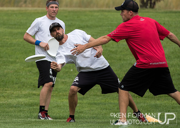 USAU Masters Pool Play: 2017 Master Championships: Aurora Sports