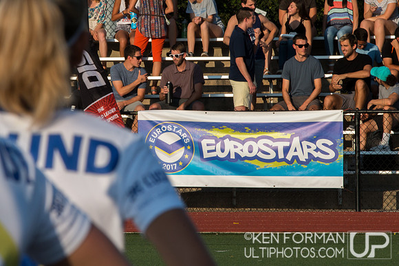 Fans at the 2017 Eurostars Tour: Manual High School