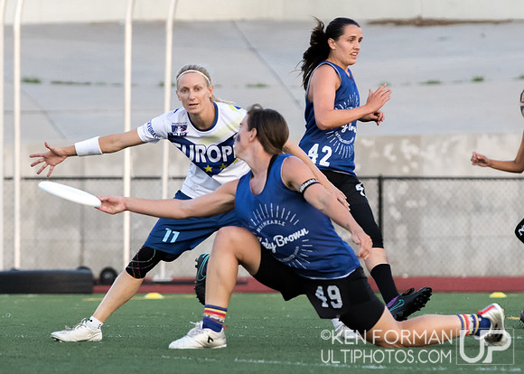 Claire Chastain (Molly Brown #49) vs. Katey Forth (EuroStars Tour #11) in Eurostars v. Molly Brown