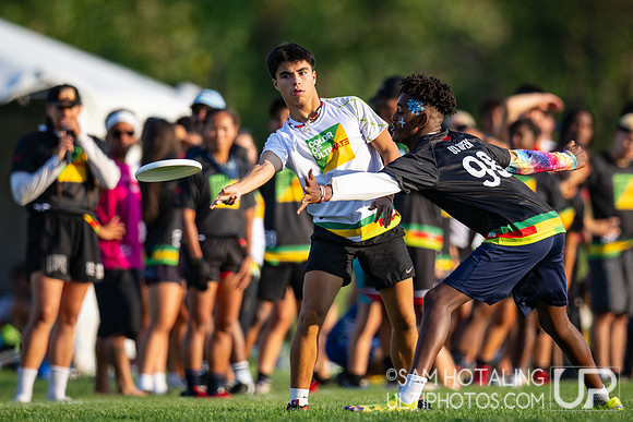Color of Ultimate pickup showcase game at International Club Championships at Aurora Sports Park