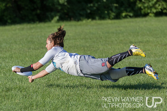 Sunday Play – Select Flight Invite 2017
