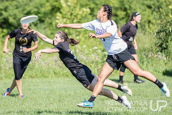 Sunday Play – Select Flight Invite 2017