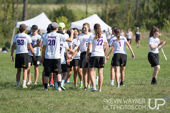 Sunday Play – Select Flight Invite 2017