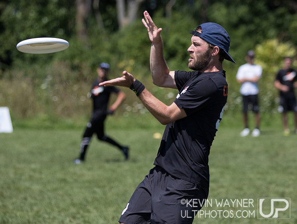 Sunday Play – Select Flight Invite 2017