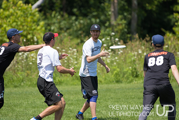 Sunday Play – Select Flight Invite 2017