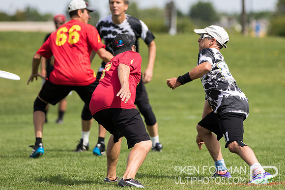 USAU Masters Pool Play: 2017 Master Championships: Aurora Sports