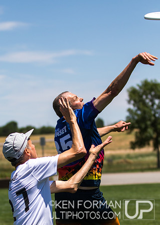 USAU Masters Pool Play: 2017 Master Championships: Aurora Sports