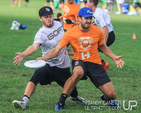 Sunday Action - 2016 USAU Northeast Regionals