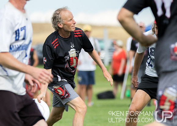 USAU Masters Pool Play: 2017 Master Championships: Aurora Sports