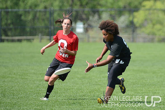 2012 USAU D-I College Championships Saturday Action
