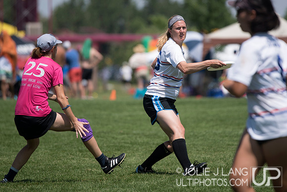 Women's Grand Masters 3rd Place - USAU Masters Championships 201