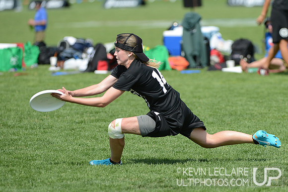 2012 USAU D-I College Championships Saturday Action