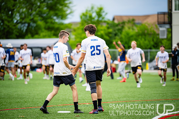 Men’s pool play at USAU DI College Championships