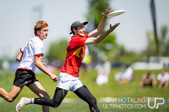 Johnny Bravo vs Truck Stop in semifinals at US International Club Championships