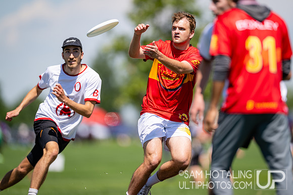 Johnny Bravo vs Truck Stop in semifinals at US International Club Championships