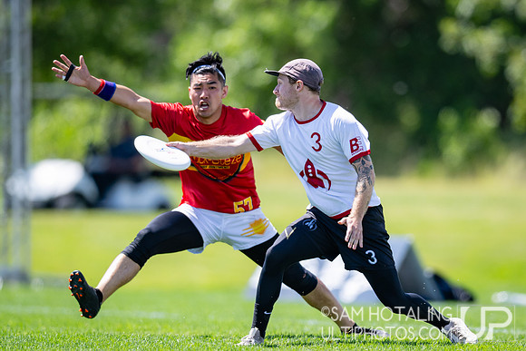 Johnny Bravo vs Truck Stop in semifinals at US International Club Championships