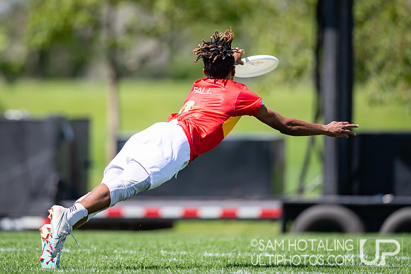 Johnny Bravo vs Truck Stop in semifinals at US International Club Championships