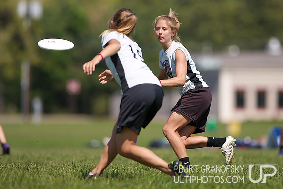Girls Division, Championship -- 2012 USAU HS Northeasterns