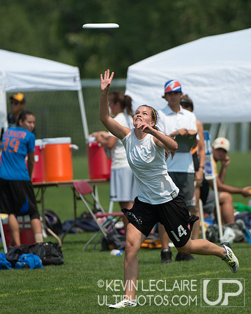 2012 USAU D-I College Championships Saturday Action