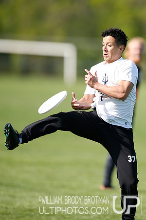 Day 2 of USA Ultimate 2022 D-III College Championships