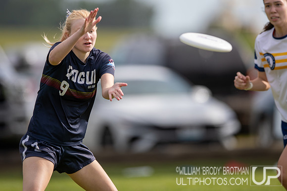 Day 1 of the USA Ultimate D-I College Championships