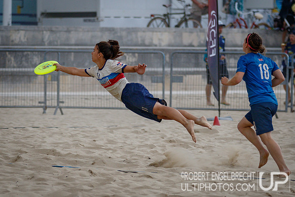 WFDF 2017 World Championships of Beach Ultimate © 2017 Robert E