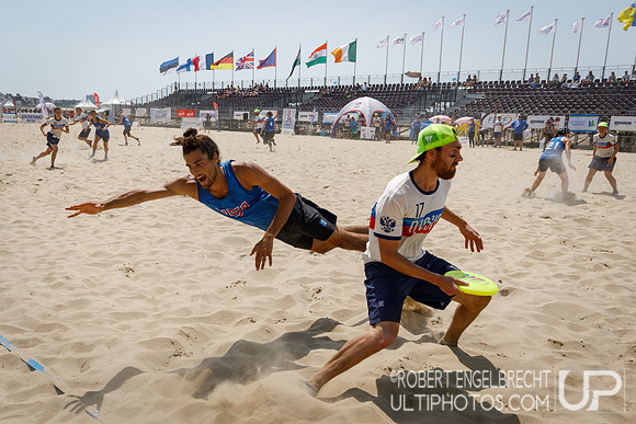 WFDF 2017 World Championships of Beach Ultimate © 2017 Robert E