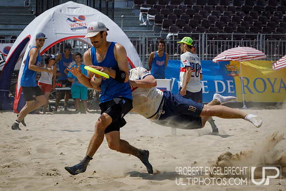 WFDF 2017 World Championships of Beach Ultimate © 2017 Robert E