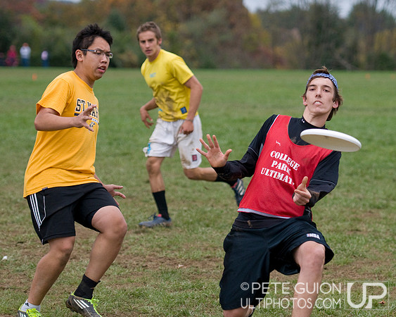 Round 4 Pool Play action from Patriot Games 2011.