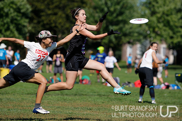Sunday Action -- 2017 USAU Northeast Regionals