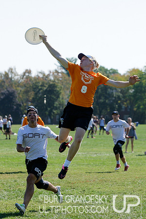 Sunday Action -- 2017 USAU Northeast Regionals