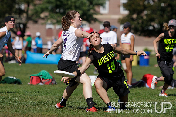 Sunday Action -- 2017 USAU Northeast Regionals