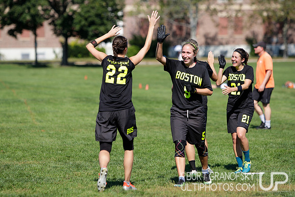 Sunday Action -- 2017 USAU Northeast Regionals