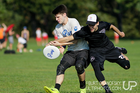 Sunday Action -- 2017 USAU Northeast Regionals