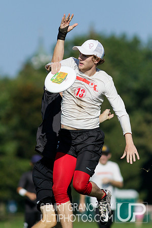 Sunday Action -- 2017 USAU Northeast Regionals
