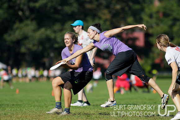 Sunday Action -- 2017 USAU Northeast Regionals