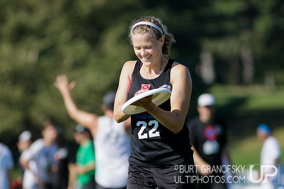 Sunday Action -- 2017 USAU Northeast Regionals