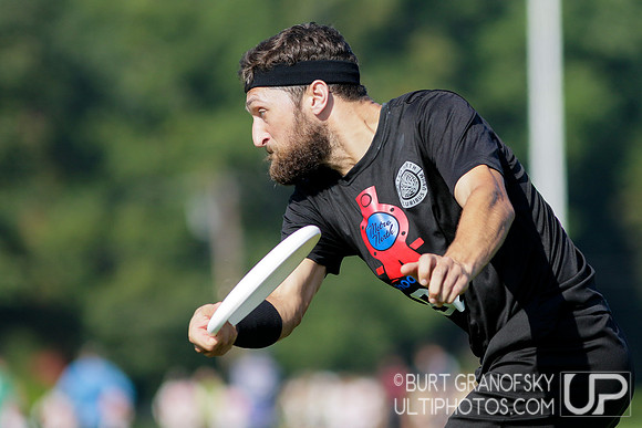 Sunday Action -- 2017 USAU Northeast Regionals