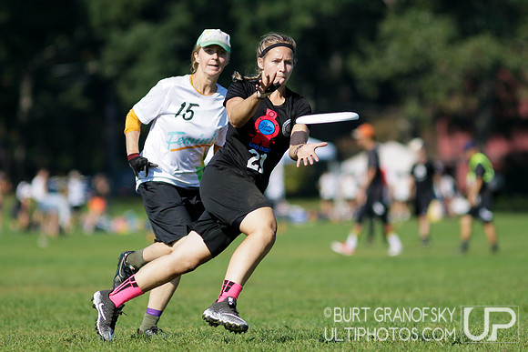 Sunday Action -- 2017 USAU Northeast Regionals