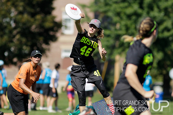 Sunday Action -- 2017 USAU Northeast Regionals