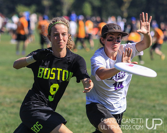 Sunday Action - 2017 USAU Northeast Regionals